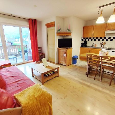 Bagnères-de-Luchon Le 102, T3 Pour 5 Personnes, Vue Montagne, Classe 2 Etoiles Nf, Parking, Piscine En Ete מראה חיצוני תמונה