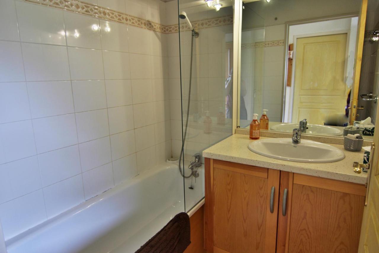 Bagnères-de-Luchon Le 102, T3 Pour 5 Personnes, Vue Montagne, Classe 2 Etoiles Nf, Parking, Piscine En Ete מראה חיצוני תמונה
