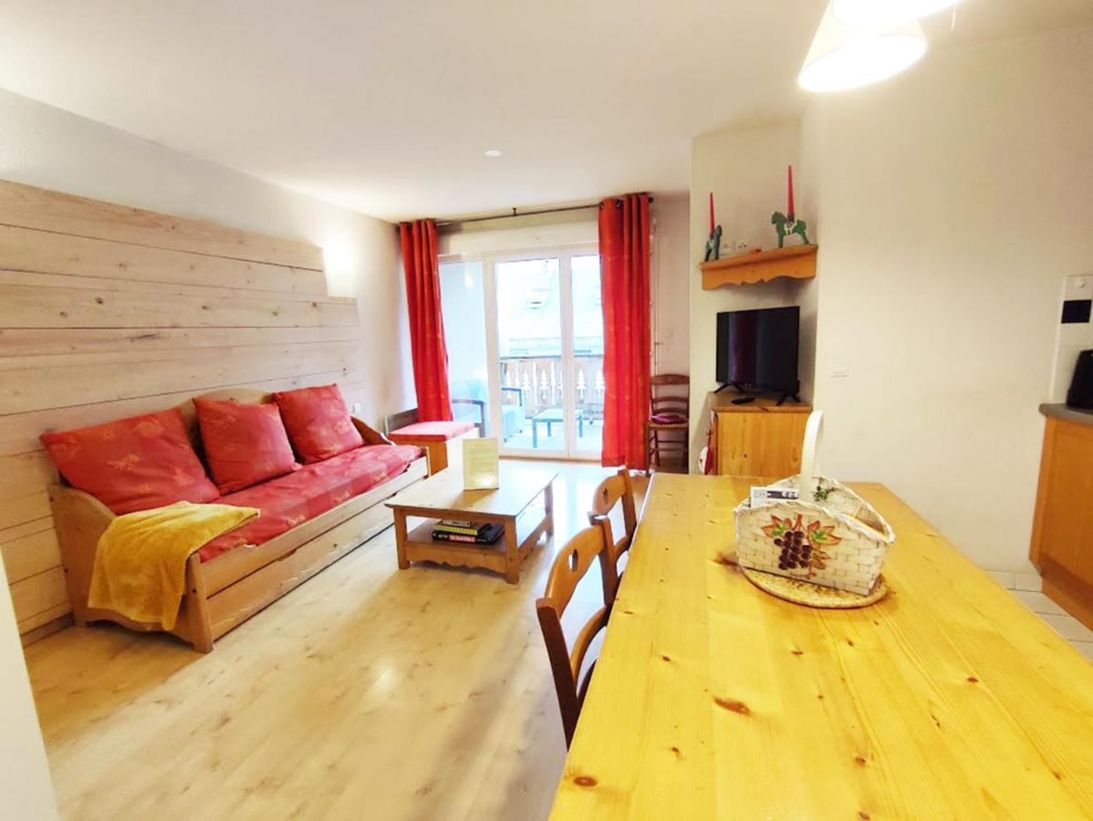 Bagnères-de-Luchon Le 102, T3 Pour 5 Personnes, Vue Montagne, Classe 2 Etoiles Nf, Parking, Piscine En Ete מראה חיצוני תמונה